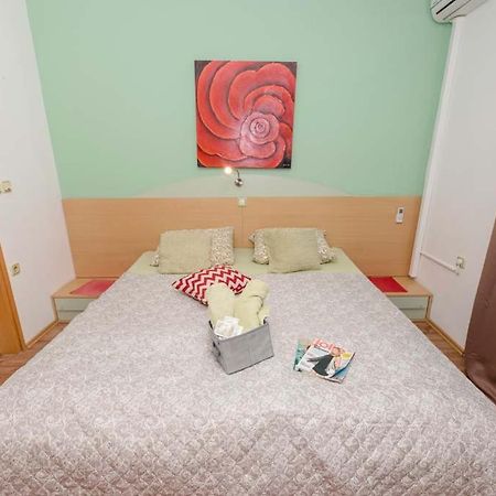 Apartman Precca Supetarska Draga Eksteriør billede