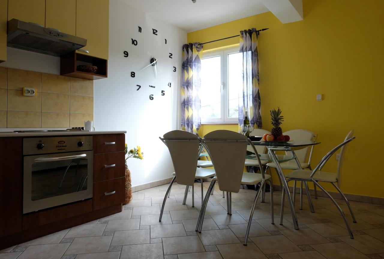 Apartman Precca Supetarska Draga Eksteriør billede