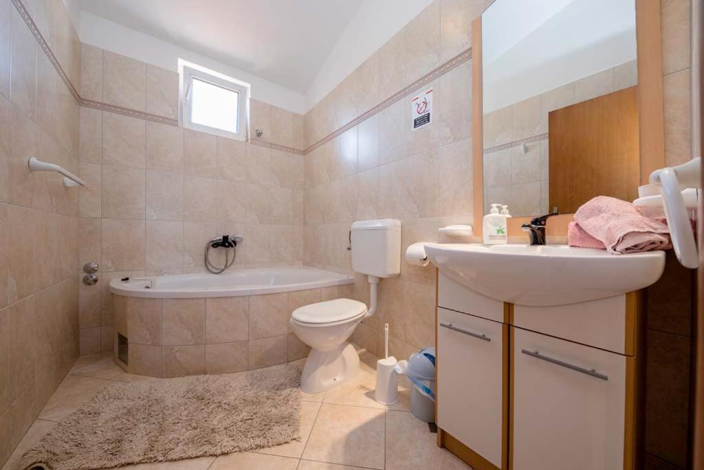 Apartman Precca Supetarska Draga Eksteriør billede